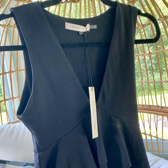 Black peplum tank - Picture 3 of 3